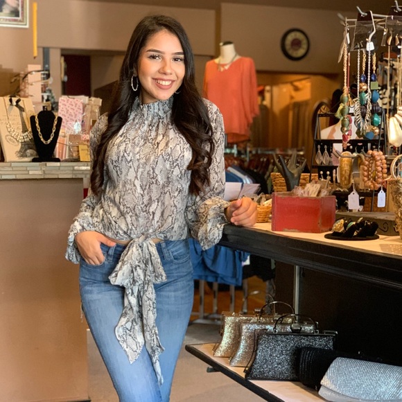 SOLD OUT - Picture 2 of 8